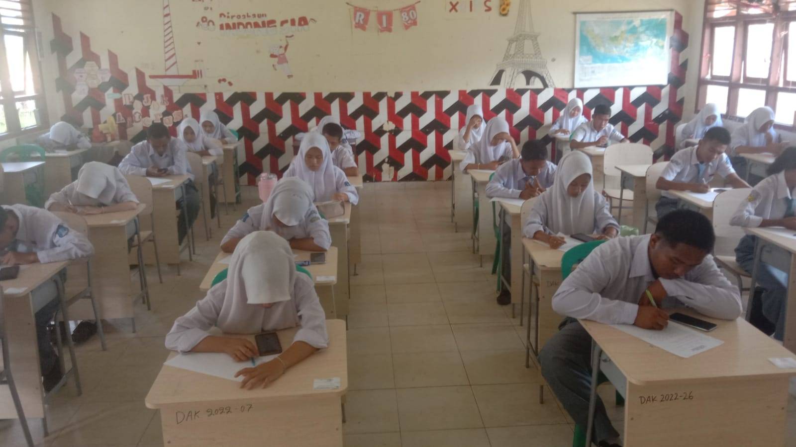 Asesmen Akhir Semester Day 2